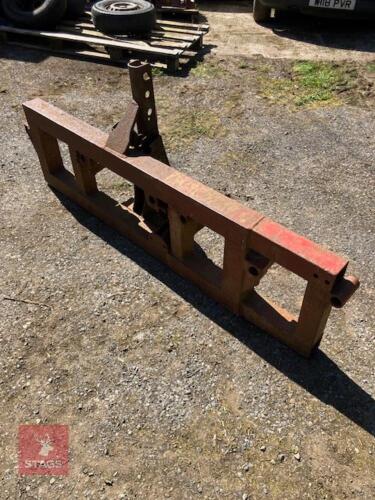 BALE SPIKE FRAME