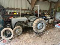 FERGUSON TE20 2WD TRACTOR