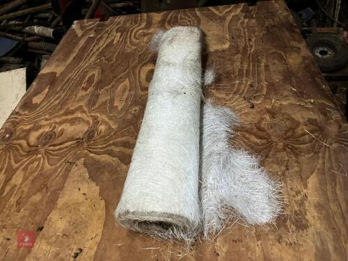 PART ROLL OF FIBRE GLASS REPAIR MATT