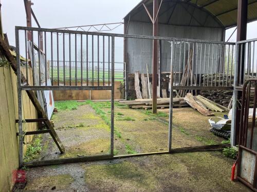 4 GALVANISED FRAMED STABLES