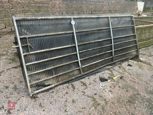 GALVANISED 10' SHEETED GATE (48)