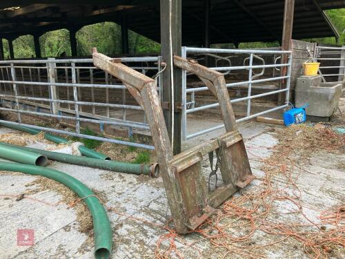 LIFTING JIB FOR SKIDSTEER (35)