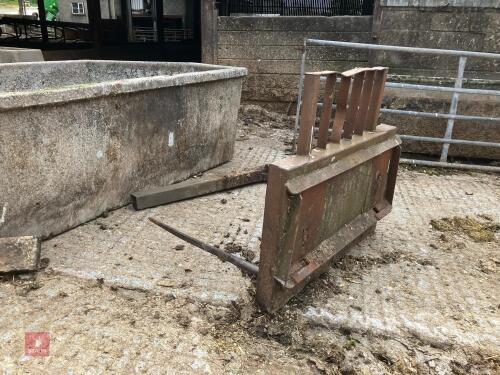BOBCAT TWIN BALE SPIKE (20)