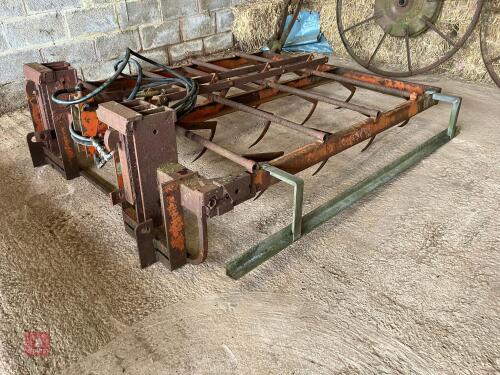 BROWNS FLAT 8 BALE GRAB