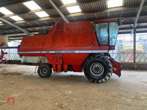 1993 MASSEY FERGUSON 31XP COMBINE