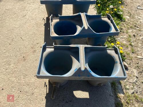 2 DOUBLE HOOKOVER WYDALE DRINKERS (2)