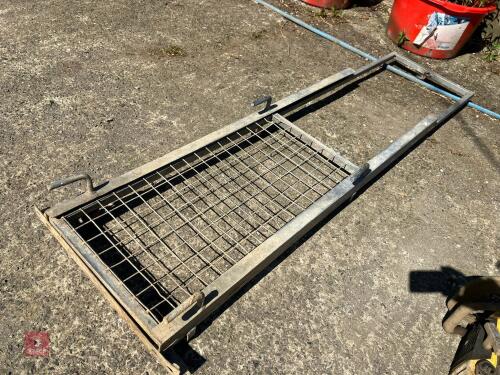 GALVANISED SHEEP RACE GATE