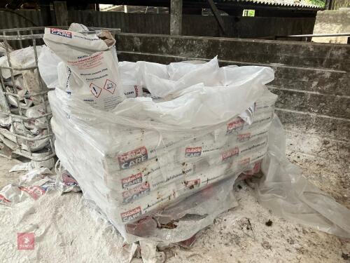 23 BAGS OF CUBICLE CARE LIME (34)