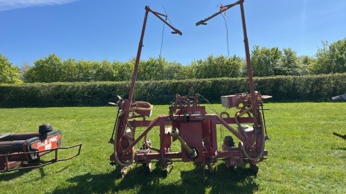 ACCORD MA 6 ROW MAIZE DRILL