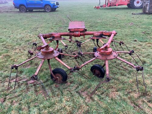 LELY 4 STAR CENTIPEDE TURNER (S/R)