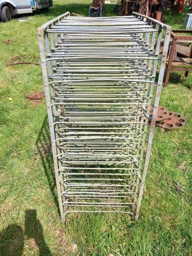 VINTAGE BOTTLE RACK