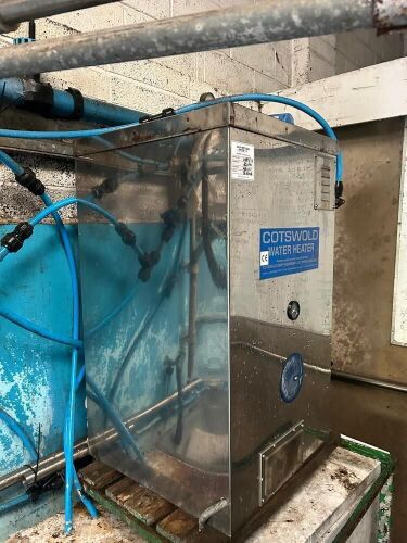 COTSWOLDS WATER HEATER
