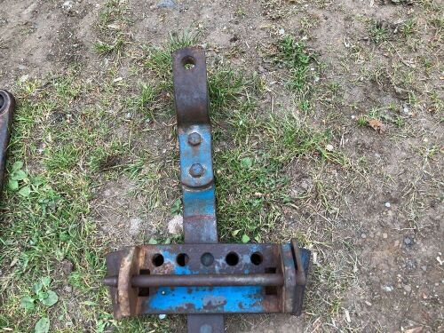 FORD DRAWBAR AND CARRIER