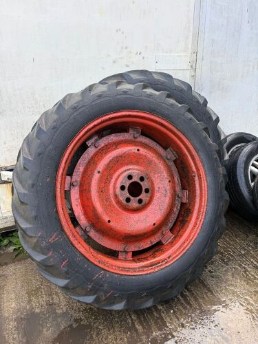 2 TRACTOR WHEELS